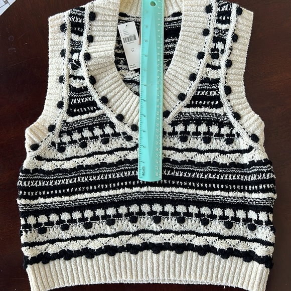 PILCRO ANTHROPOLGIE Black and Cream Knit Sweater Vest Size XS - Picture 14 of 15